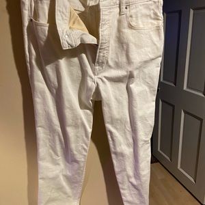 Women’s white jeans